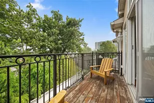 352 Gorge Rd, Cliffside Park, NJ 07010 - Photo 8