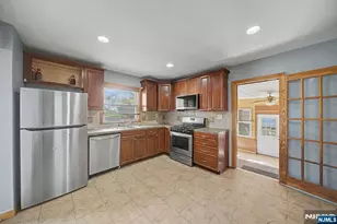 88 Boiling Springs Ave, East Rutherford, NJ 07073 - Photo 16