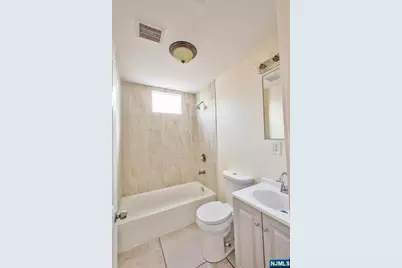 225 10th Street, Newark, NJ 07107 - Photo 24