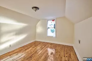 225 10th St, Newark, NJ 07107 - Photo 36