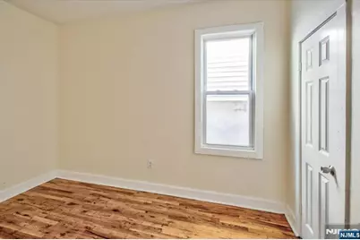 225 10th Street, Newark, NJ 07107 - Photo 16