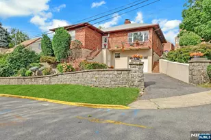 401 Adolphus Ave, Cliffside Park, NJ 07010 - Photo 1