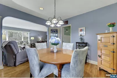 401 Adolphus Avenue, Cliffside Park, NJ 07010 - Photo 18