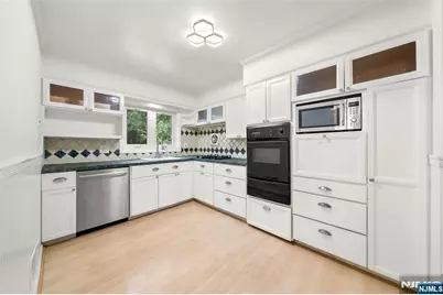 259 Garden Place, Oradell, NJ 07649 - Photo 10
