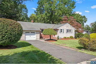 259 Garden Place, Oradell, NJ 07649 - Photo 2