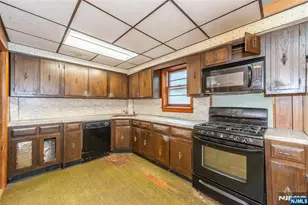 60 Martin Rd, Verona, NJ 07044 - Photo 14