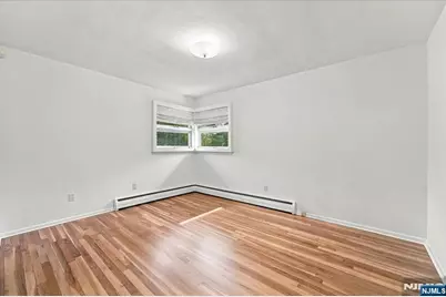 261 Gaston Avenue, Garfield, NJ 07026 - Photo 20