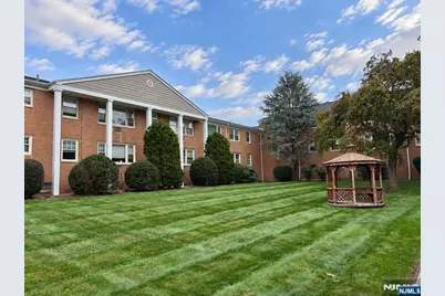 605 Grove Street E10 #E10, Clifton, NJ 07013 - Photo 36