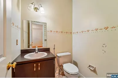 11 Allison Court, Allendale, NJ 07401 - Photo 16