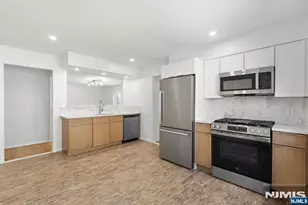 54 Columbia Ave, Palisades Park, NJ 07650 - Photo 4