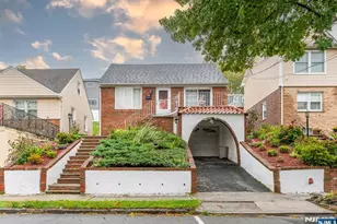 28 Park Pl, Kearny, NJ 07032 - Photo 1