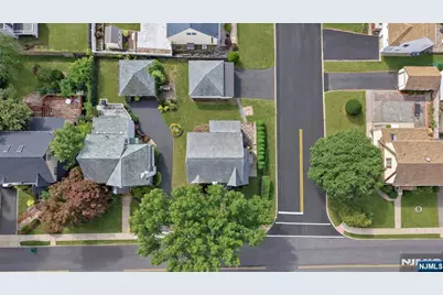 88 Lindbergh Boulevard, Teaneck Township, NJ 07666 - Photo 24