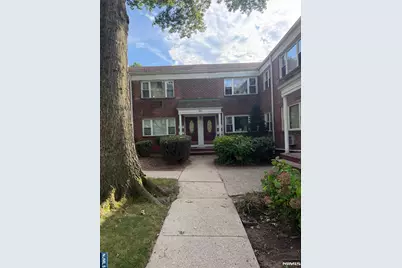 184 Hillside Avenue I2 #I2, Leonia, NJ 07605 - Photo 2