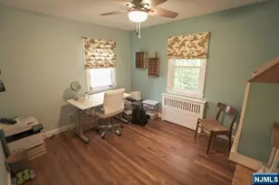 237 Glen Ave, Midland Park, NJ 07432 - Photo 8
