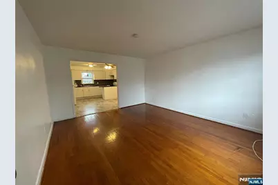 461-463 Boyden Avenue 1 #1, Maplewood, NJ 07040 - Photo 4