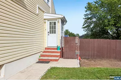 30 Putnam Street, Lodi, NJ 07644 - Photo 6