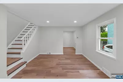 925 Middlesex Street, Linden, NJ 07036 - Photo 4