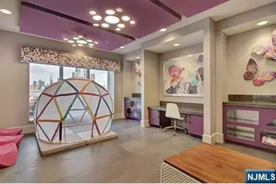 150 Henley Place 404 #404, Weehawken, NJ 07086 - Photo 34