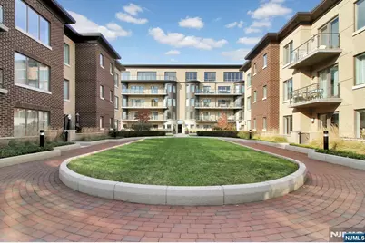 150 Henley Place 404 #404, Weehawken, NJ 07086 - Photo 38