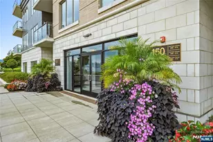 150 Henley Pl 404, Weehawken, NJ 07086 - Photo 24
