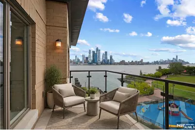 150 Henley Place 404 #404, Weehawken, NJ 07086 - Photo 1