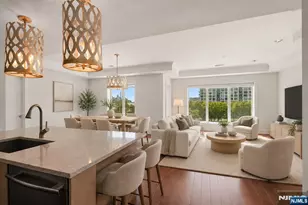 150 Henley Pl 404, Weehawken, NJ 07086 - Photo 6