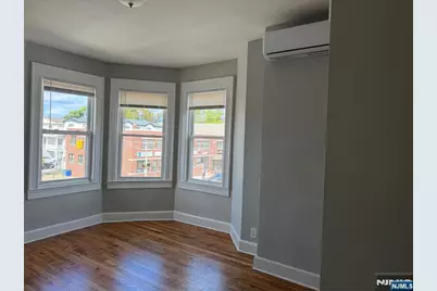 252 Boulevard, Hasbrouck Heights, NJ 07604 - Photo 8