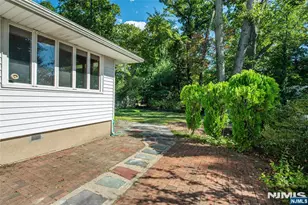 10 Fernwood Dr, Fair Lawn, NJ 07410 - Photo 18