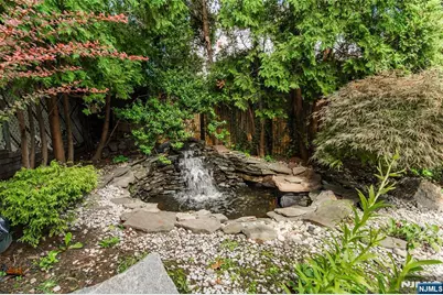 339 Tremont Avenue, Fort Lee, NJ 07024 - Photo 46