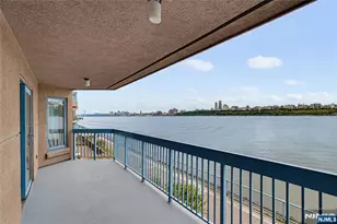 202 Adams Ct F202, Edgewater, NJ 07020 - Photo 32