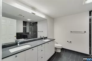 202 Adams Ct F202, Edgewater, NJ 07020 - Photo 20