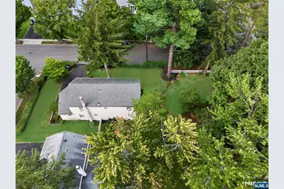 410 Chestnut Street, Paramus, NJ 07652 - Photo 4