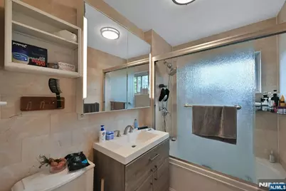 972 Main Street G6 #G6, Hackensack, NJ 07601 - Photo 10