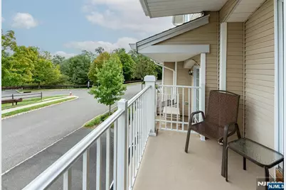 1030 Robin Court 700 #700, Green Brook Township, NJ 08812 - Photo 6