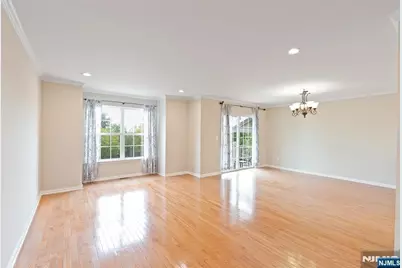 1030 Robin Court 700 #700, Green Brook Township, NJ 08812 - Photo 2