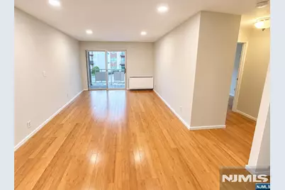 1111 River Road H14 #H14, Edgewater, NJ 07020 - Photo 4