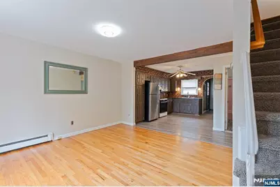 28 Park Place, Kearny, NJ 07032 - Photo 2