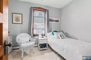 433 Stuyvesant Ave, Lyndhurst Township, NJ 07071 - Photo 10