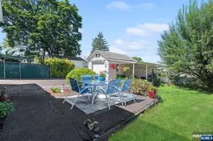 433 Stuyvesant Ave, Lyndhurst Township, NJ 07071 - Photo 24