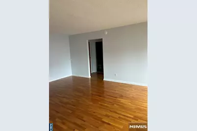 148 Undercliff Avenue, Edgewater, NJ 07020 - Photo 6