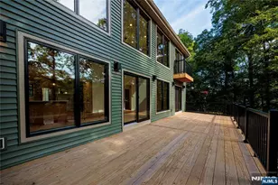 310 Lakeshore Dr, Vernon, NJ 07422 - Photo 8