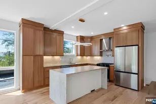 853 Pleasantview Terrace 2, Ridgefield, NJ 07657 - Photo 6