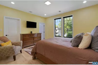 207 Wilsey Court, Paramus, NJ 07652 - Photo 34