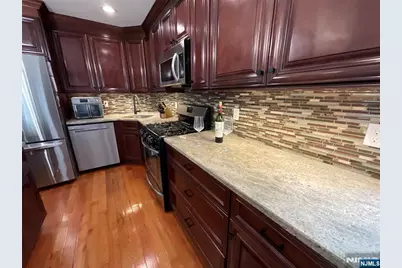 112 Tontine Avenue, Lyndhurst Township, NJ 07071 - Photo 8