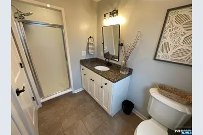 112 Tontine Avenue, Lyndhurst Township, NJ 07071 - Photo 22