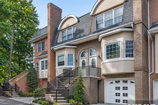 116 Stonegate Trail 116, Cresskill, NJ 07626 - Photo 2