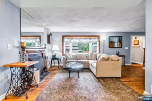 34 Salrit Ave, Waldwick, NJ 07463 - Photo 4