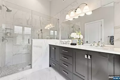 227 Lafayette Avenue B #B, Cliffside Park, NJ 07010 - Photo 28