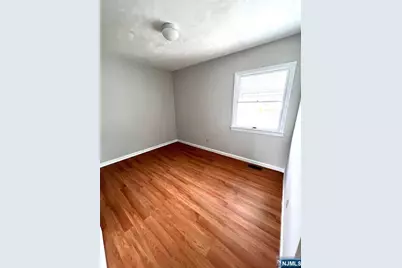 161 Dawson Avenue, Clifton, NJ 07012 - Photo 6