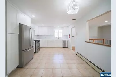 830 Elizabeth Street 2 #2, Ridgefield, NJ 07657 - Photo 6